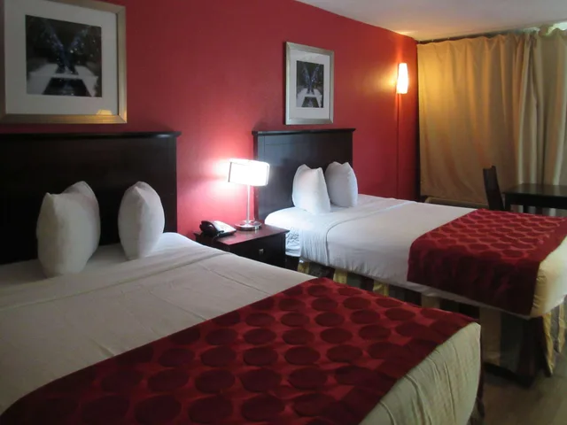 غرفة بسريرين مزدوجين، Quality Inn Wayne - Fairfield Area 2/2