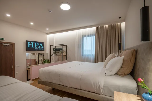 غرفة قياسية ثلاثية، IRA Hotel 2/5