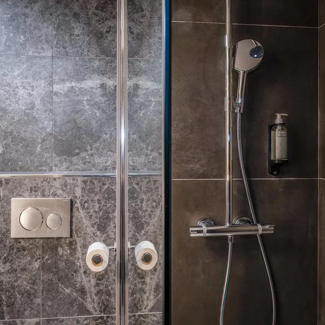 غرفة ثلاثية، The Originals Le Relais D Aubagne 9/9