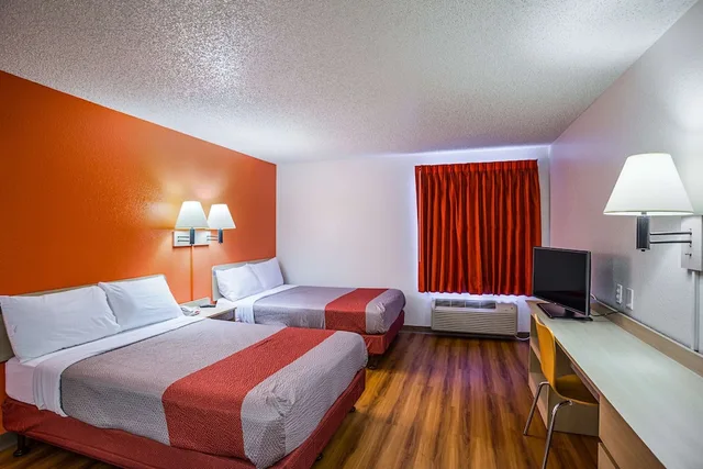 غرفة قياسية بسريرين مزدوجين لذوي الإعاقة، Motel6 Tucson, AZ - North 3/7