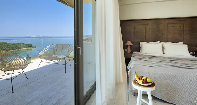 Prima, Suite, King Bed, Panoramic Sea View, Sofa, Prima Vista Beachfront Boutique Hotel 2/3