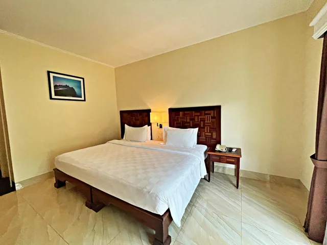 غرفة بسرير كينج بإطلالة على المسبح، Sokha Palace Siem Reap Hotel 3/9