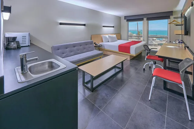 غرفة سوبيريور بسرير كينج مع أريكة، City Express by Marriott La Paz 7/7
