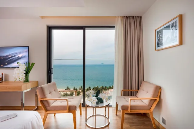غرفة بريميوم بسريرين منفصلين بإطلالة على البحر بشرفة، Nagar Hotel Nha Trang 1/1