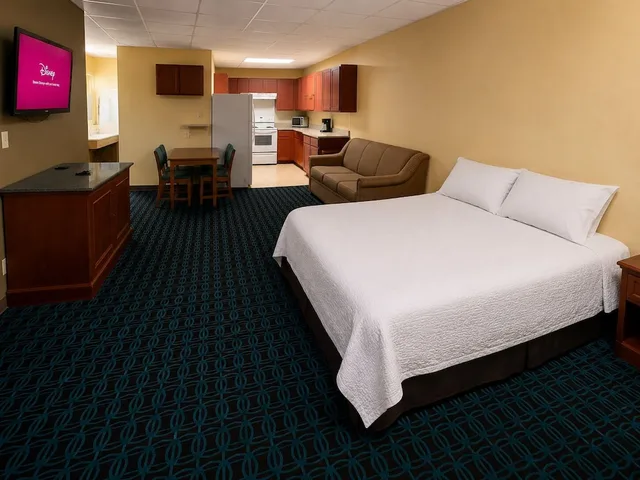 شقة كومفورت بسريرين كوين بغرفة نوم واحدة، Extended Stay Snyder 4/10
