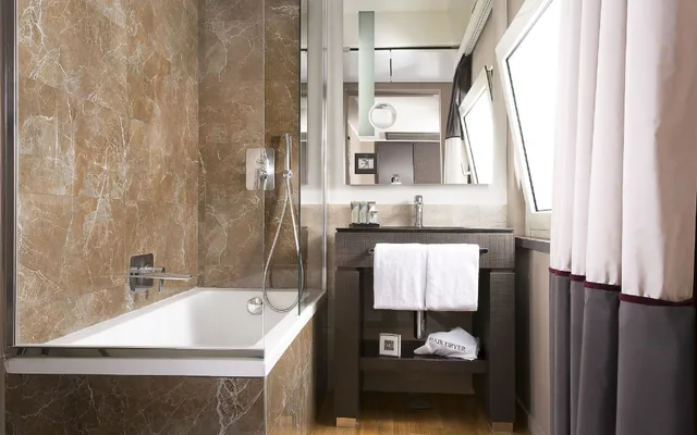 غرفة تنفيذية بثلاثة أسرّة، Rome Times Hotel 9/10