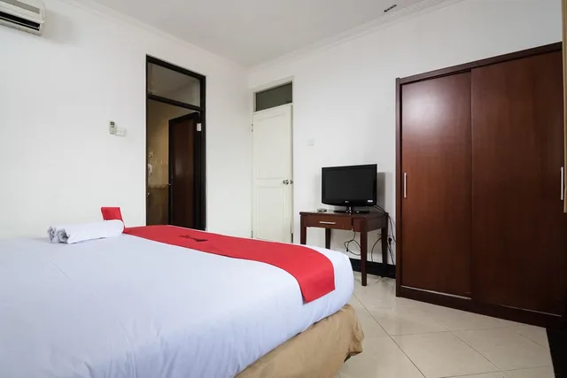 Reddoorz, Double Bed، Reddoorz @ Buah Batu 3/7