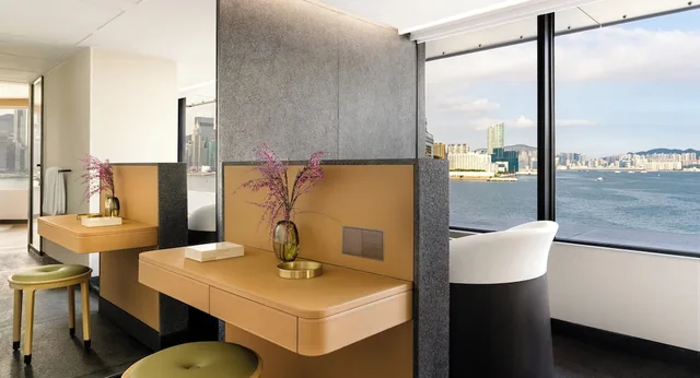 1 Bedroom, Regent, Club, Suite, King Bed, Sea View, Corner, The Regent Hotel Ex Intercontinental Hong Kong 3/3