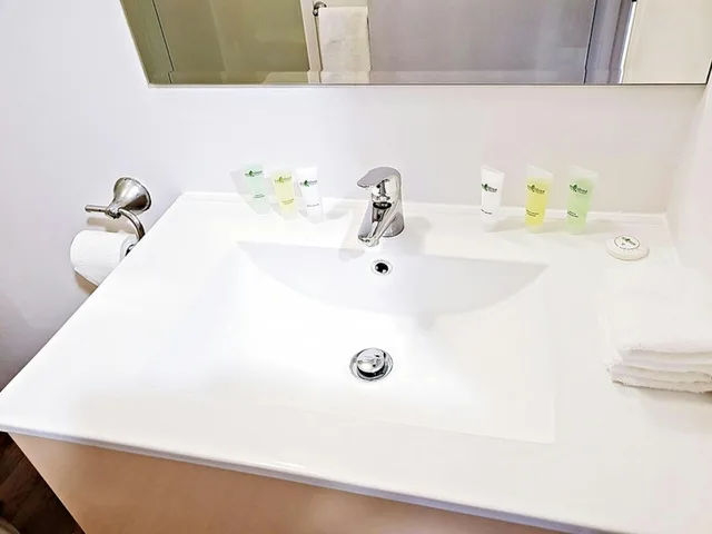 غرفة عائلية، Garden Inn Airport 4/4