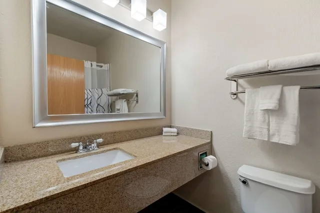 Suite, King Bed, Best Western Plus DFW Airport Suites 5/5