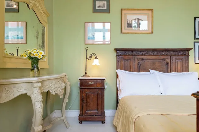 1 Bedroom, Royal, Double Bed, Bay View، Villa Maria 3/8