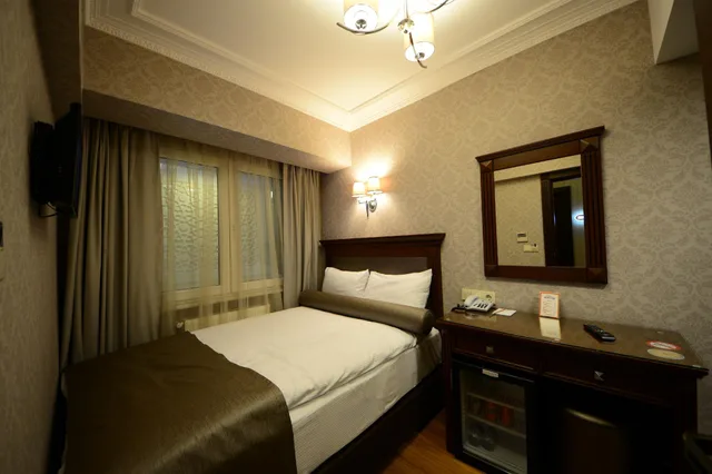 Room, Single, Grand Bazaar Hotel 1/2