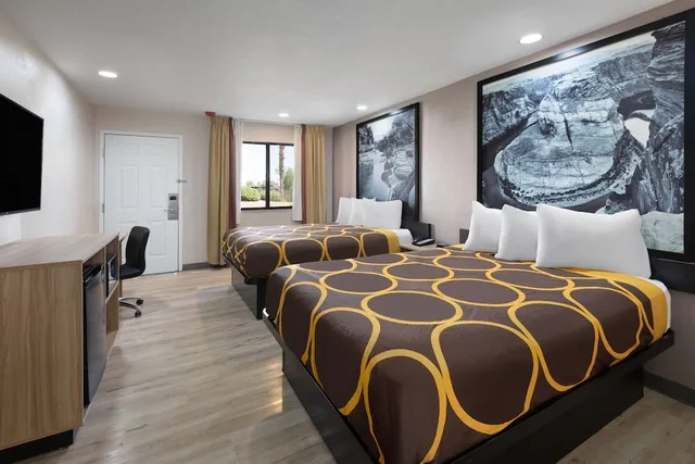 غرفة قياسية بسريرين كوين، Super 8 by Wyndham Tucson/Grant Road Area AZ 4/9