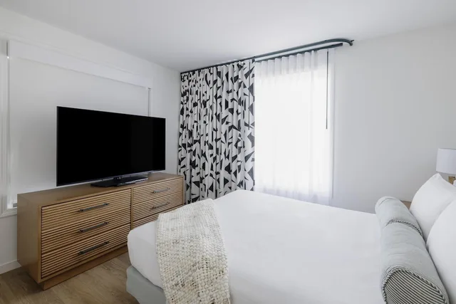 Town House, 1 Queen and 4 Single Beds, 2 Bathrooms, Sofa، Red Jacket Beach Resort Spa 4/10