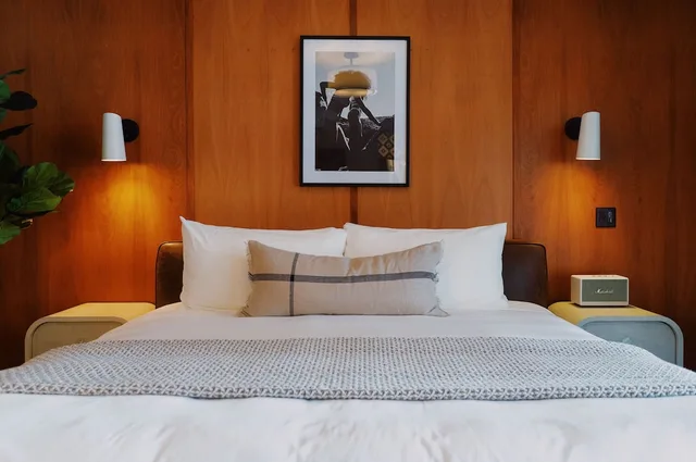 Capri, Queen Bed، Villa Royale Inn 2/4
