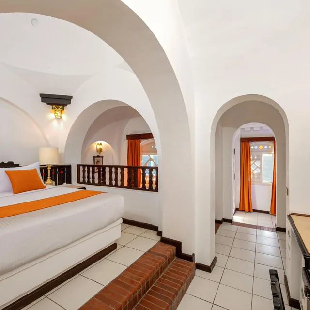 غرفة قياسية بسرير مزدوج بإطلالة على البحر، Arabella Azur Resort 3/7