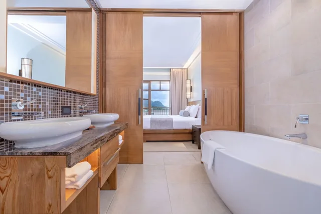 Savoy, Junior Suite, King Bed, Balcony، Savoy Seychelles Resort & Spa 2/2