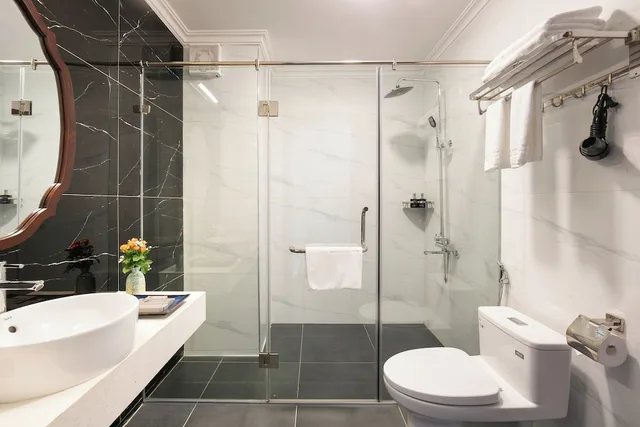 غرفة اقتصادية بسريرين منفصلين، Serene Central hotel 4/4