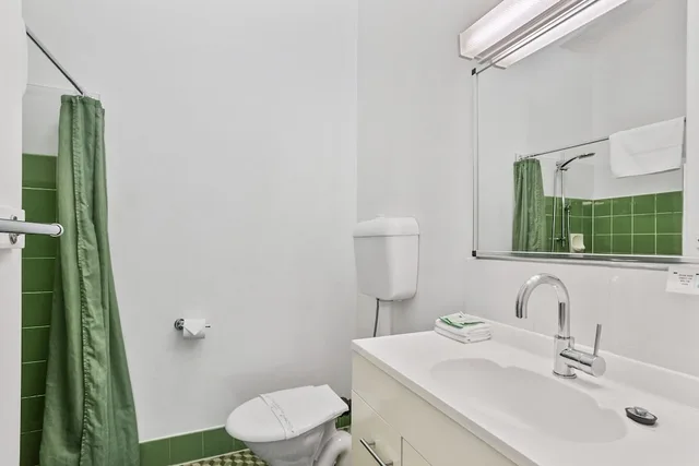غرفة اقتصادية بسريرين منفصلين، Riverfront Motel & Villas 4/4