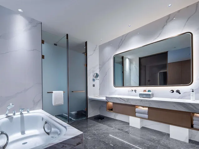جناح سوبيريور بسرير كينج وسرير كوين، Grand Mercure Chengdu East 5/6