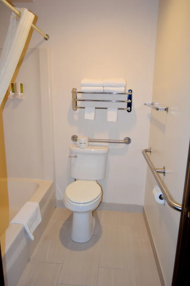 غرفة سوبيريور بسريرين كوين، Frankenmuth Motel 2/3