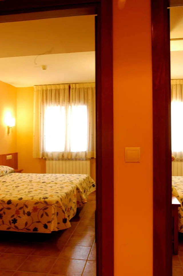 Family, Shared Bathroom, El Pilar 4/6