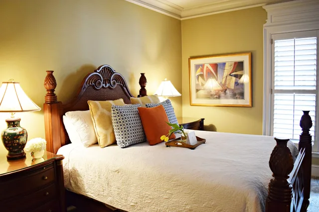 Gallery, Queen Bed, JH Adams Inn, Trademark Collection by Wyndham 2/6