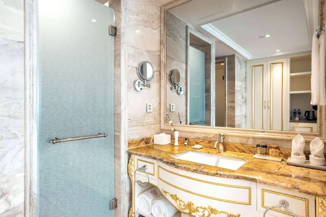 Business, 2 Double Beds, Wyndham Grand Kunming East 3/3