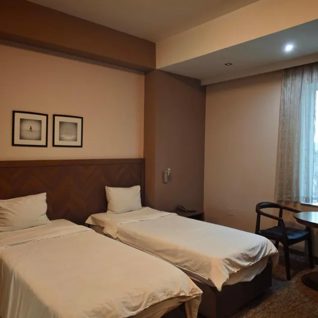 غرفة بسريرين منفصلين، Emka Hotel 1/8