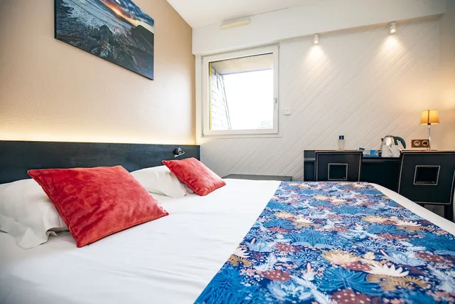 Comfort, Double Bed, Land View، Hotel De France 2/10