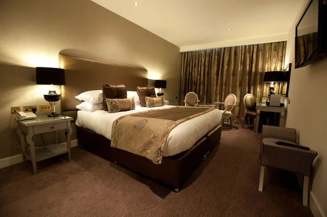 غرفة تنفيذية بسريرين منفصلين، The Oxfordshire Golf Hotel and Spa 5/6