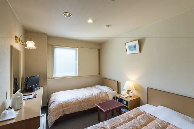غرفة صغيرة بسريرين منفصلين، Oka Hotel 1/2