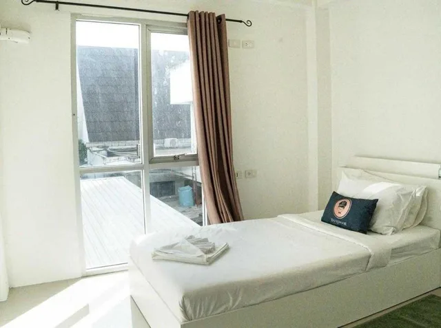 غرفة سوبيريور بسريرين منفصلين، RQ Bangkok Sukhumvit 50 by Collection O 1/4
