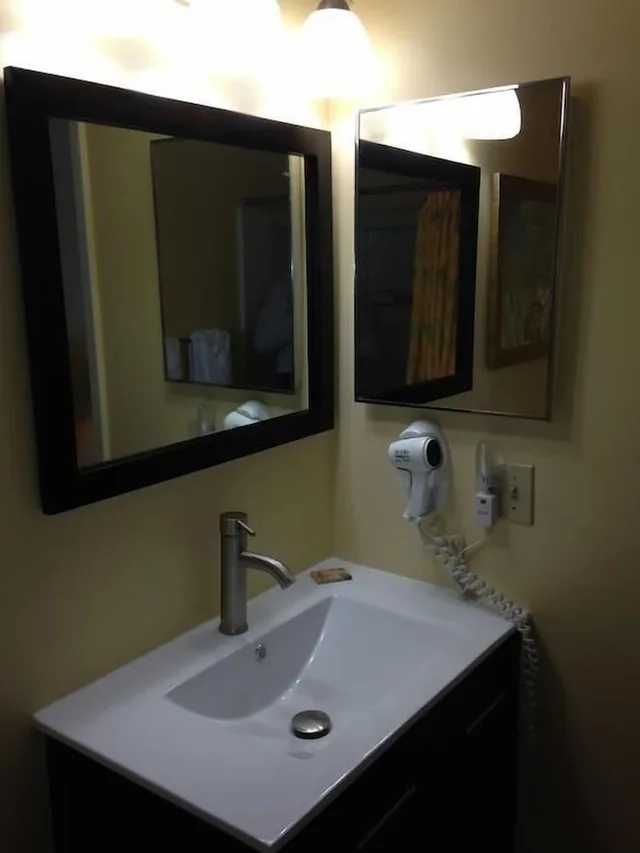 جناح بغرفتي نوم، Surfsider Resort 7/10