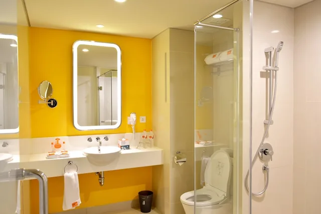 Harris, Twin Beds، HARRIS Hotel & Conventions Bekasi 8/8
