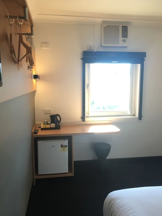 Standard, 1 Queen and 1 Bunk Bed, ibis budget Casula Liverpool 7/10