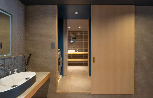 غرفة عائلية بسريرين مزدوجين بإطلالة على المدينة، O3 Inn Tokyo - Hostel 1/3