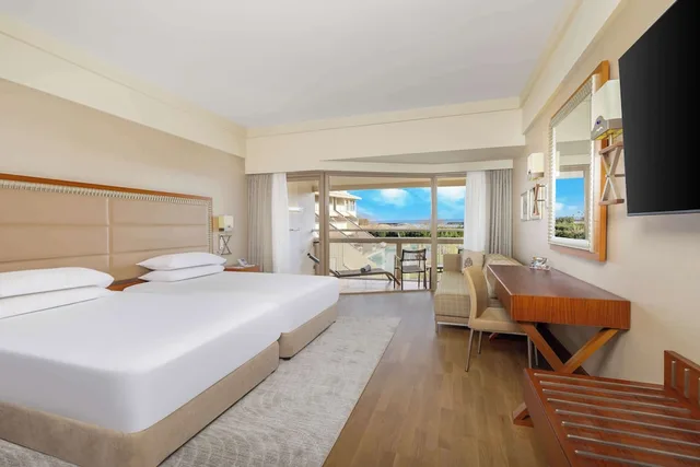 Guest Room, Twin Beds, Sea View, Pool Access، Hilton Dalaman Sarigerme Resort & Golf 3/10