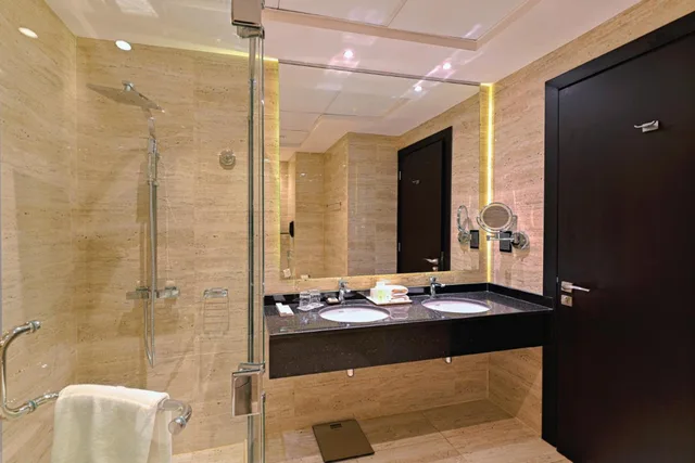 Executive, Suite, King Bed, Laundry, Asma Hotel 5/6