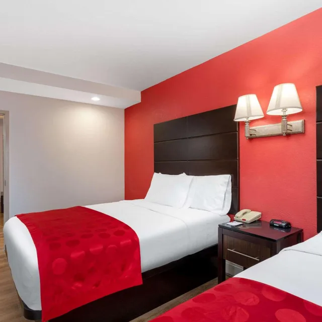 جناح ديلوكس بسرير كوين، Ramada by Wyndham Panama City 4/6