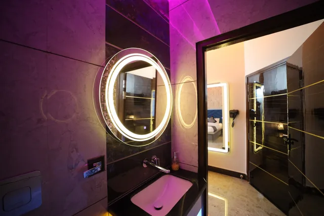 غرفة فاخرة بسرير كينج، Aman Homestay 5/6