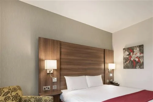 غرفة بسرير مزدوج، Days Inn by Wyndham Wetherby 1/1