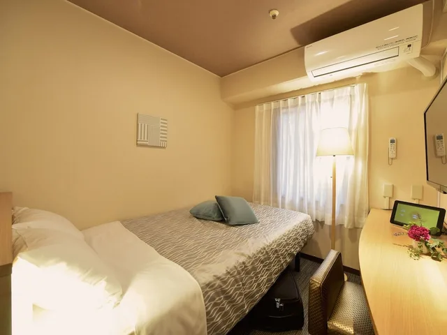 Semi Room, Semi Double Bed، Yokohama Heiwa Plaza Hotel 1/3