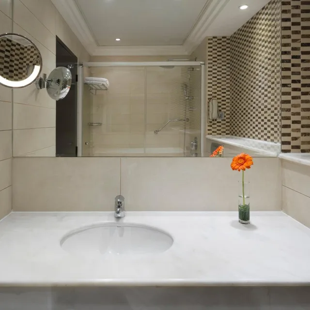 غرفة كلاسيكية، فندق كراون بلازا جدة(Crowne Plaza Jeddah) 6/7