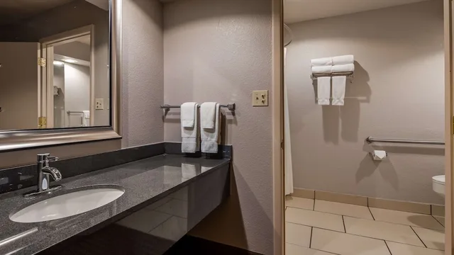 غرفة قياسية بسريرين كوين لذوي الإعاقة، Best Western Deming Southwest Inn 4/4
