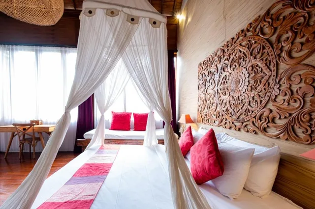 غرفة عائلية بسرير كوين مع أريكة، Kakul Villas & Suites 2/10