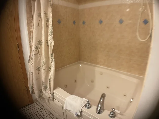 بنتهاوس بسرير كينج، 7 Gables Inn Suites 2/4