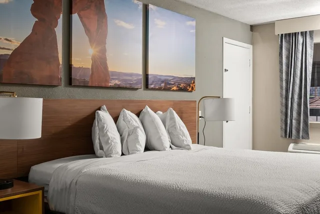غرفة بسرير كينج، Days Inn by Wyndham Albuquerque Northeast 5/6