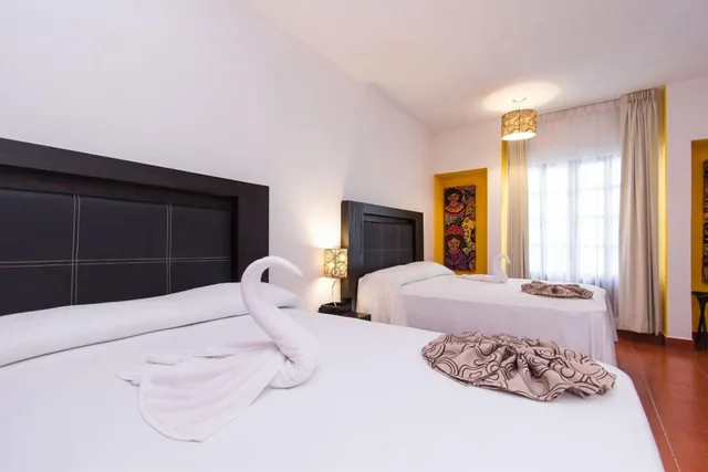 غرفة بسريرين مزدوجين، Santa Cruz Huatulco Hotel 1/10