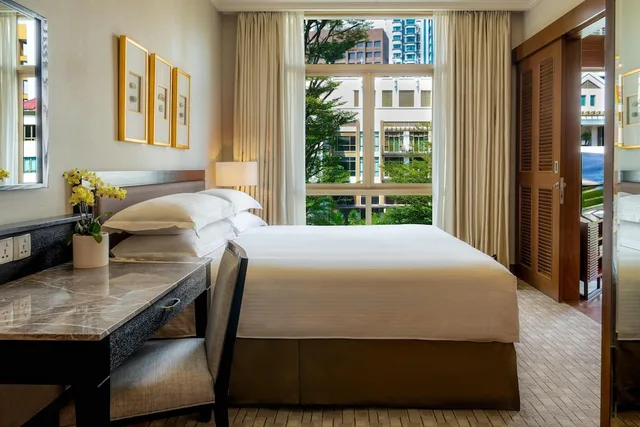غرفة ديلوكس بسرير مزدوج بإطلالة على الحديقة بغرفة نوم واحدة، TREETOPS EXECUTIVE RESIDENCES 2/5